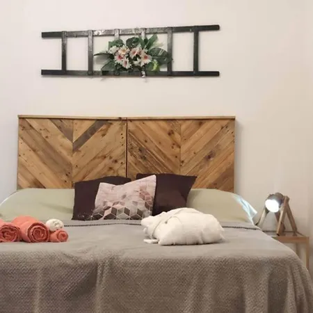 Апартаменты Rebak Place- A Bright & Charming Getaway Марсаскала