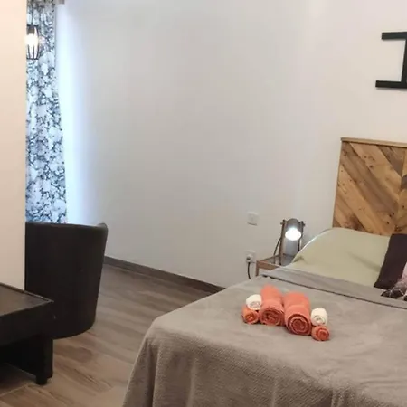 Rebak Place- A Bright & Charming Getaway Apartment *