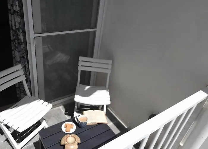 Rebak Place- A Bright&charming Getaway Marsaskala